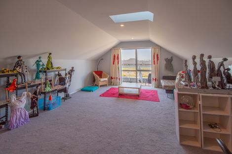 Photo of property in 3 Te Wairewa Street, Pegasus, 7612