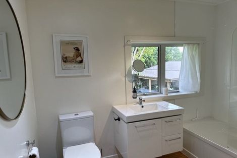 Photo of property in 6 Woodward Avenue, Mangere Bridge, Auckland, 2022