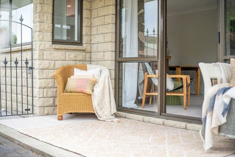 Photo of property in 1/52a Aorangi Road, Bryndwr, Christchurch, 8053