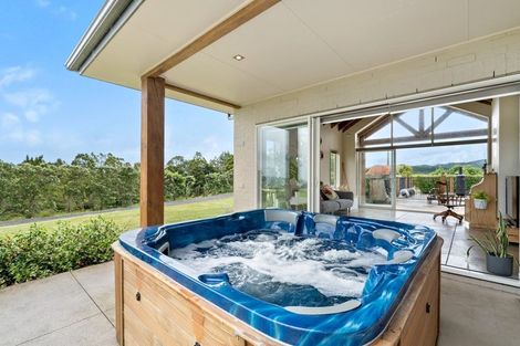 Photo of property in 318 Stoney Creek Road, Kaukapakapa, 0873