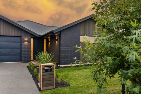 Photo of property in 10 Pierce Street, Marshland, Christchurch, 8083