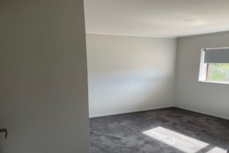 Photo of property in 2/13 Estelle Place, Farm Cove, Auckland, 2012