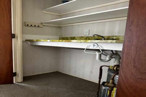 Photo of property in 12 Halberg Street, Papakura, 2110