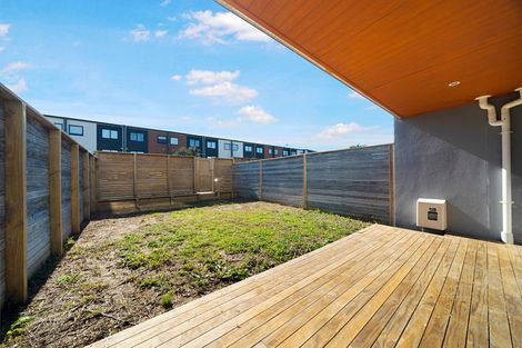 Photo of property in 81 Bordeaux Parade, Te Atatu South, Auckland, 0610