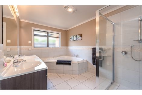 Photo of property in 7 Oldfield Court, Huntington, Hamilton, 3210