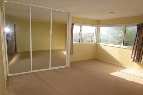 Photo of property in 1/36 Whiting Grove, West Harbour, Auckland, 0618