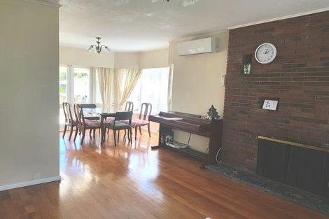 Photo of property in 228 Forrest Hill Road, Forrest Hill, Auckland, 0620