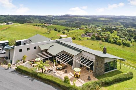 Photo of property in 288 Maxted Road, Bombay, Drury, 2579