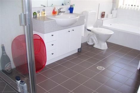 Photo of property in 41 Trimaran Drive, Gulf Harbour, Whangaparaoa, 0930