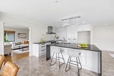 Photo of property in 94 Westerham Drive, Dannemora, Auckland, 2016