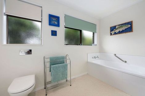 Photo of property in 7 Palmer Crescent, Silverstream, Upper Hutt, 5019