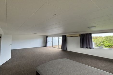 Photo of property in 1/26 Penryn Drive, Camborne, Porirua, 5026