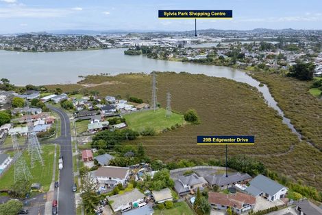 Photo of property in 29b Edgewater Drive, Pakuranga, Auckland, 2010