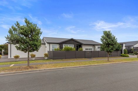 Photo of property in 24 Franks Way, Papamoa Beach, Papamoa, 3118