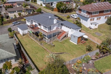 Photo of property in 10 Coronation Road, Glenfield, Auckland, 0627