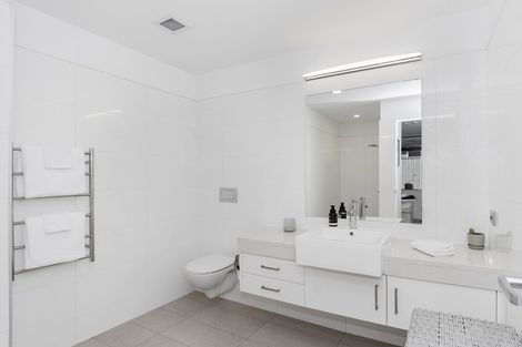 Photo of property in Vivaldi Apartments, 2/48 Marine Parade, Mount Maunganui, 3116