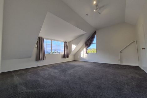 Photo of property in 14 Redfern Lane, Glenfield, Auckland, 0629