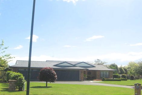 Photo of property in 253 The Oaks Drive, Leamington, Cambridge, 3432