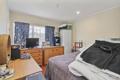 Photo of property in 10 Valencia Place, Manurewa, Auckland, 2102