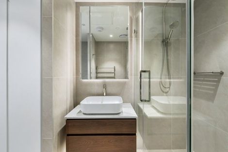 Photo of property in 1/219 Lake Road, Belmont, Auckland, 0622