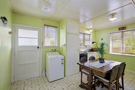 Photo of property in 1/289 Naenae Road, Naenae, Lower Hutt, 5011