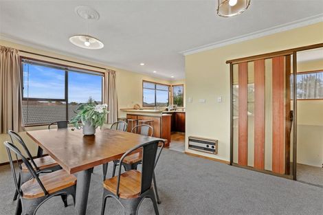 Photo of property in 83 Waratah Street, Avondale, Christchurch, 8061