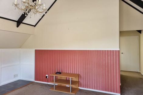 Photo of property in 31 Colmar Road, Mellons Bay, Auckland, 2014