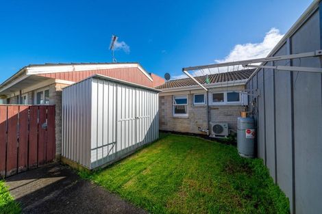 Photo of property in 1/8 Waikaremoana Place, Pakuranga Heights, Auckland, 2010