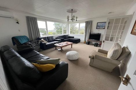 Photo of property in 2 Foyle Street, Island Bay, Wellington, 6023