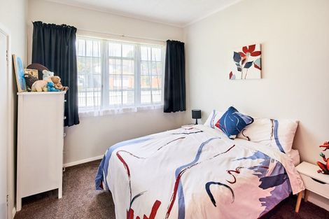 Photo of property in 36 Heretaunga Square, Silverstream, Upper Hutt, 5019