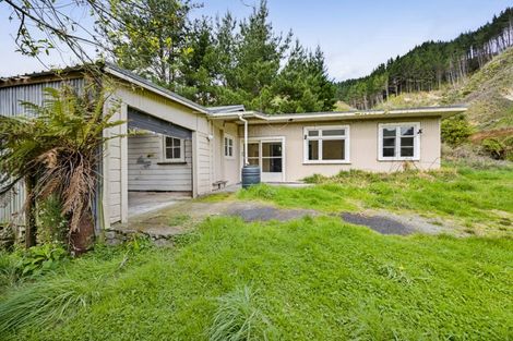Photo of property in 568 Morea Road, Ararata, Hawera, 4674