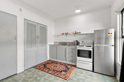 Photo of property in 12 Selwyn Avenue, Avenues, Whangarei, 0110