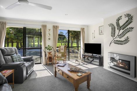 Photo of property in 108 Waitotara Drive, Waipapa, 0230