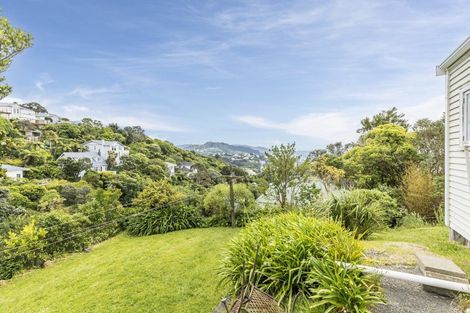 Photo of property in 30 Apuka Street, Brooklyn, Wellington, 6021