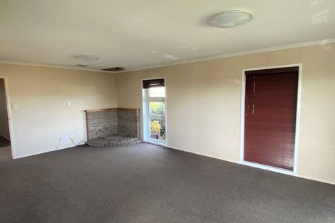 Photo of property in 30 Karaka Street, Merrilands, New Plymouth, 4312