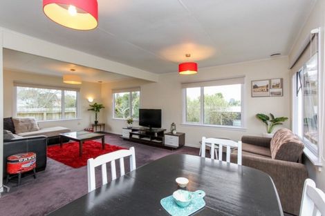Photo of property in 5 Atiawa Street, Glen Avon, New Plymouth, 4312