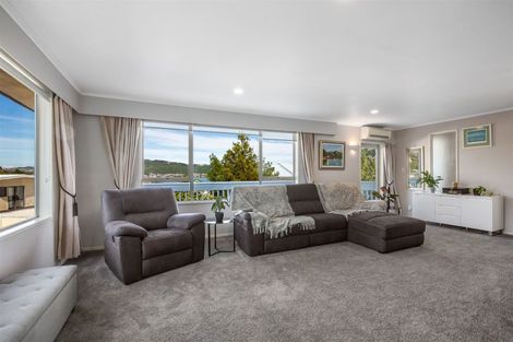 Photo of property in 3 Spey Place, Papakowhai, Porirua, 5024