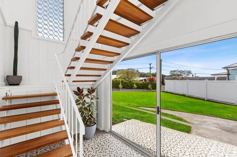 Photo of property in 8 Wallace Place, Westown, New Plymouth, 4310