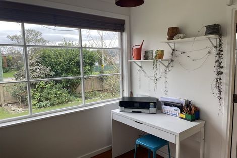 Photo of property in 80 Waddington Drive, Naenae, Lower Hutt, 5011