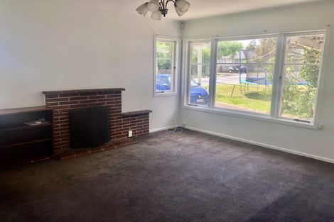 Photo of property in 40 Flanshaw Road, Te Atatu South, Auckland, 0610