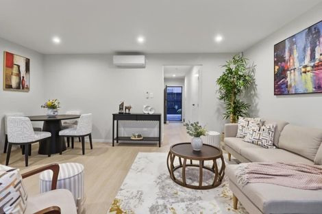 Photo of property in 2/7 Tapu Road, Huapai, Kumeu, 0810