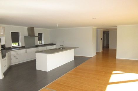 Photo of property in 120 King Arthur Drive, Otaihanga, Paraparaumu, 5036