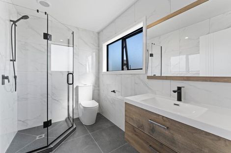 Photo of property in 30 Opaheke Road, Papakura, 2110