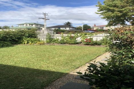 Photo of property in 1/46 College Road, Northcote, Auckland, 0627