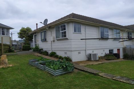 Photo of property in 16 Milford Avenue, Calton Hill, Dunedin, 9012