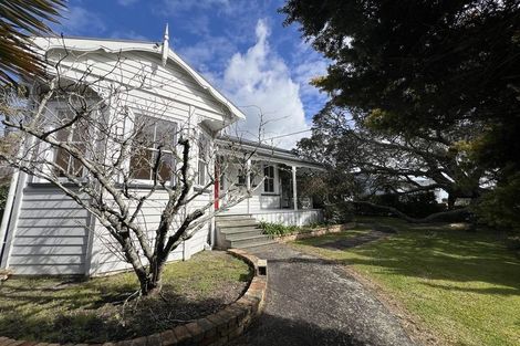 Photo of property in 19 Lake Road, Devonport, Auckland, 0624