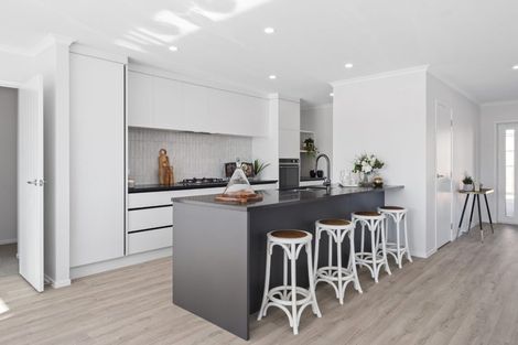Photo of property in 7 Te Tarata Grove, Glenbrook, 2681