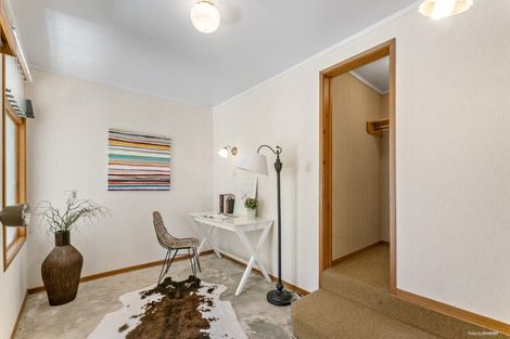 Photo of property in 112 Bleakhouse Road, Mellons Bay, Auckland, 2014