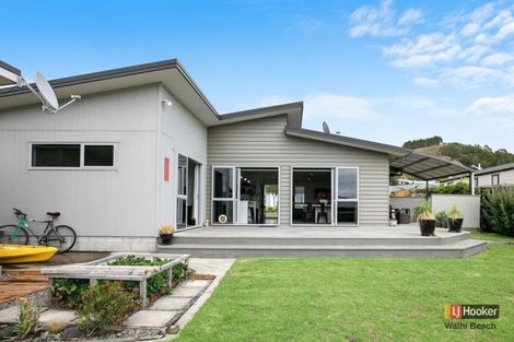 Photo of property in 15 Browns Drive, Waihi Beach, 3611
