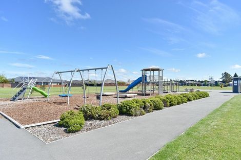 Photo of property in 64 Acacia Avenue, Rangiora, 7400